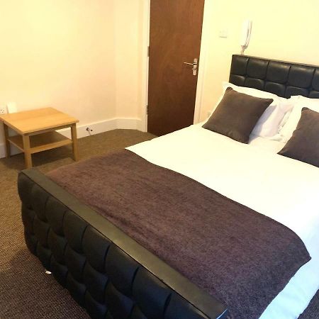 Serviced Accommodations Luton  Kültér fotó