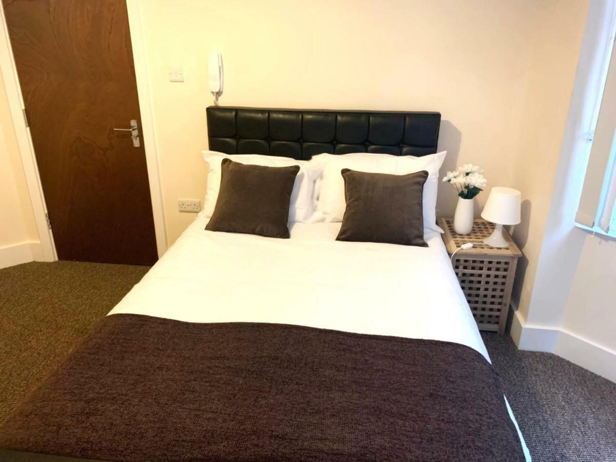 Serviced Accommodations Luton  Kültér fotó