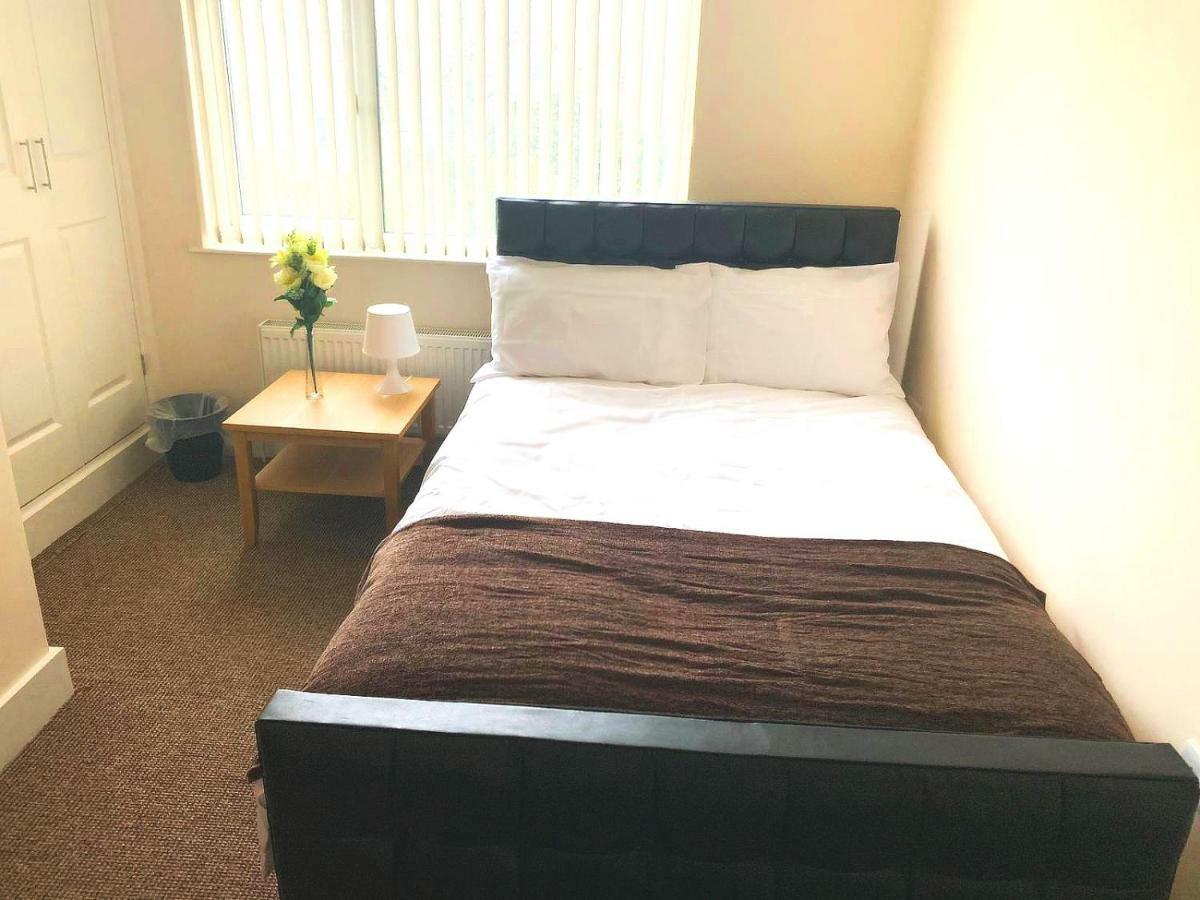 Serviced Accommodations Luton  Kültér fotó